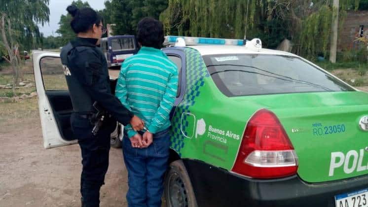 Quedó detenido tras discutir y tirarle agua hervida a su ex