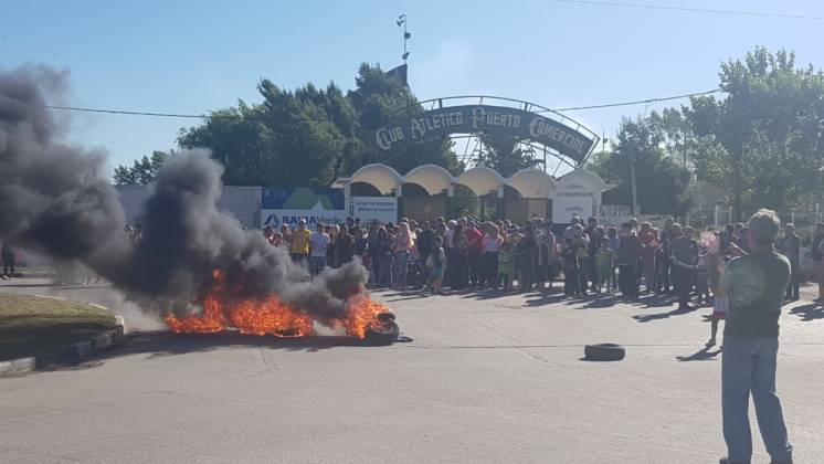 Traslado de la colonia de verano: Vecinos de White se manifestaron en contra