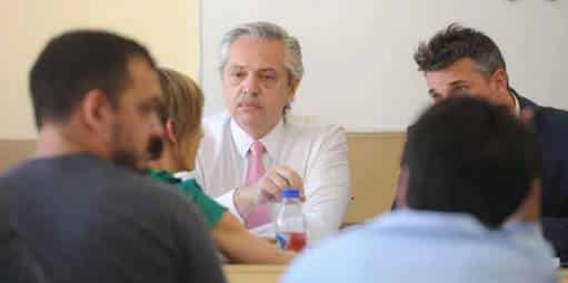El Presi-profe: Alberto tomó examen en la UBA y va a dar clases cada 15 días