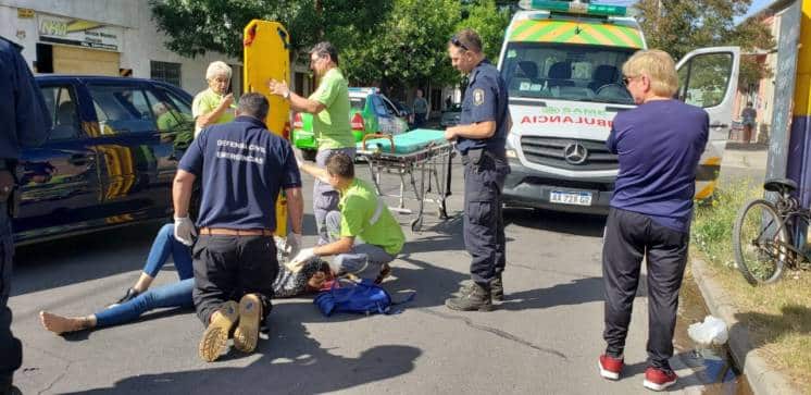 Una ciclista accidentada y con traumatismo de cráneo