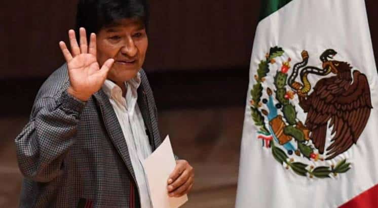 Evo Morales llegó a la Argentina y se quedará como refugiado político