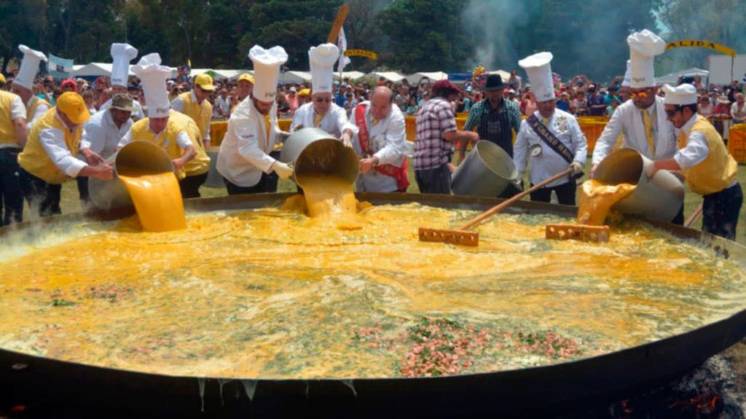 Pigüé: la Fiesta de la Omelette Gigante batió otro récord
