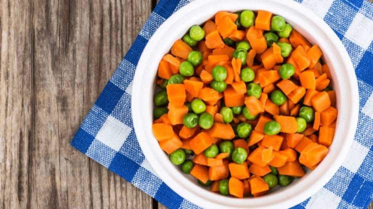 La ANMAT retiró de forma preventiva varios lotes de una marca de ensalada jardinera con choclo