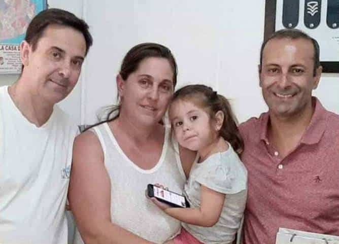 Coronel Suárez: un policía salvó a una nena de morir ahogada por un caramelo
