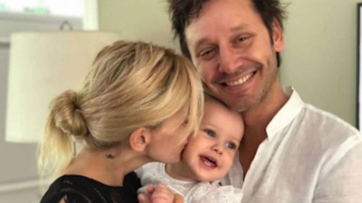 La China Suárez compartió una dulce foto de Benjamín Vicuña con su hija Magnolia: “Ella y su papá”