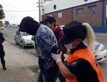Detenidos tras violenta entradera