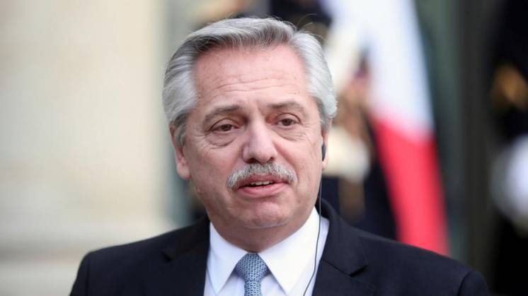 El presidente Alberto Fernández y el tuit sobre el Ratón Pérez: “Puede llevar recompensa porque no está en cuarentena”
