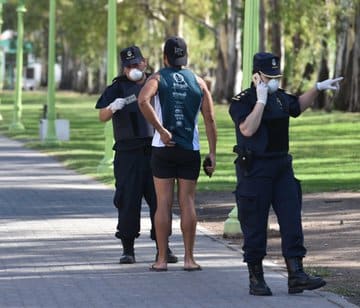 Detuvieron a 72 personas que rompieron la cuarentena el sábado en Bahía