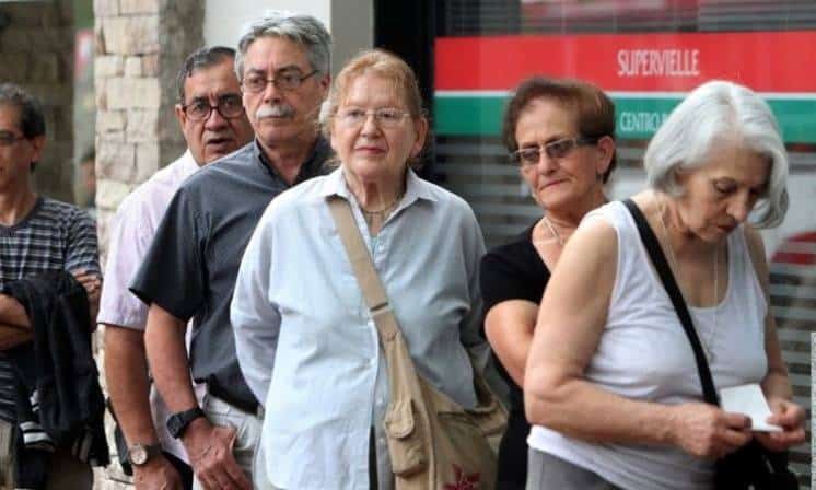 Las jubilaciones aumentan un 2,7% pero el bono sigue fijo
