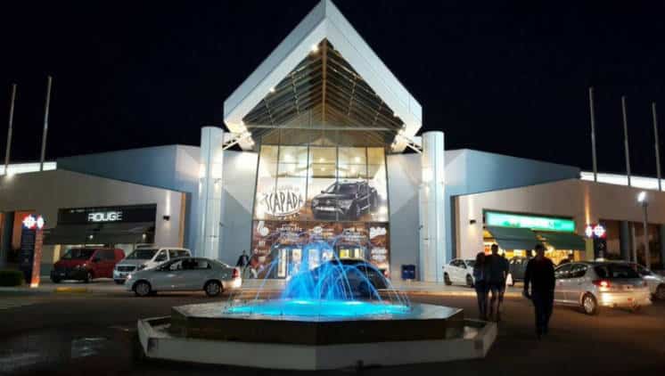 Cierra el shopping en Bahía