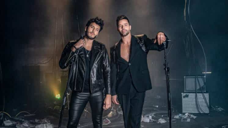 Sebastián Yatra y Ricky Martin presentaron “Falta amor”: ¿tiene un video premonitorio?