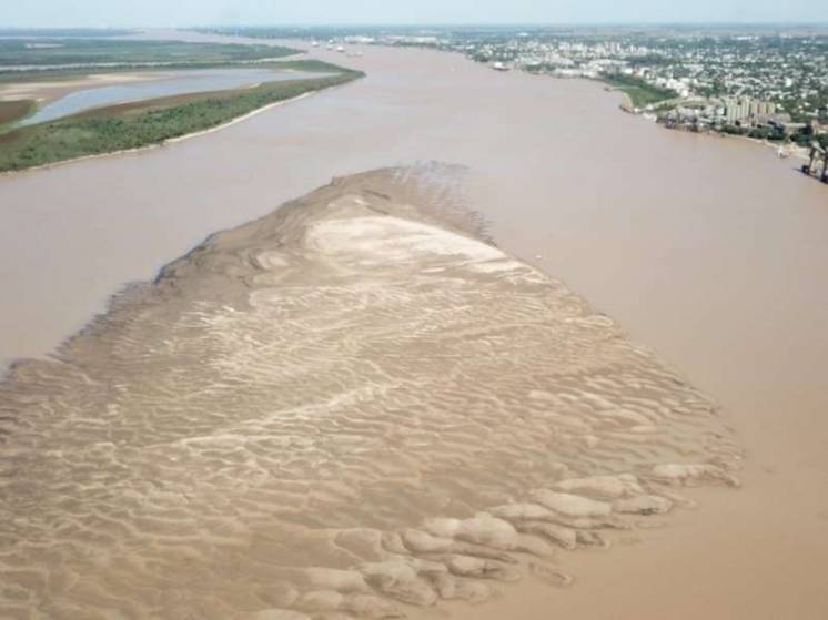 Se agrava la bajante del río Paraná: tocó su nivel más bajo en 49 años y genera pérdidas millonarias en la agroindustria