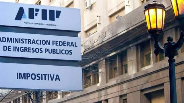 AFIP prorrogó presentaciones y pagos de Ganancias y Bienes