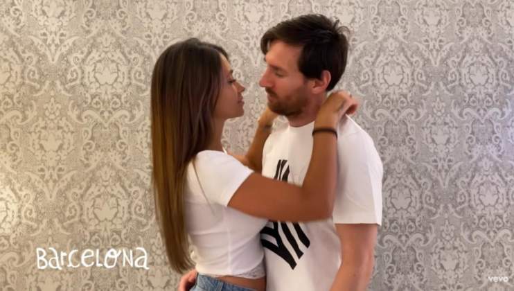 El tremendo chape entre Lionel Messi y Antonela Roccuzzo en el nuevo clip de Residente
