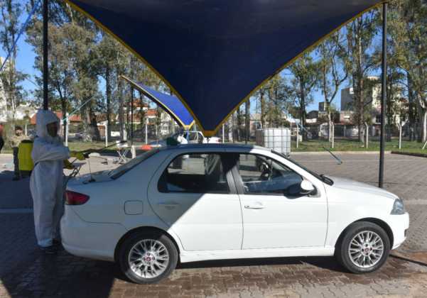 Puestos sanitizantes para taxis y remises