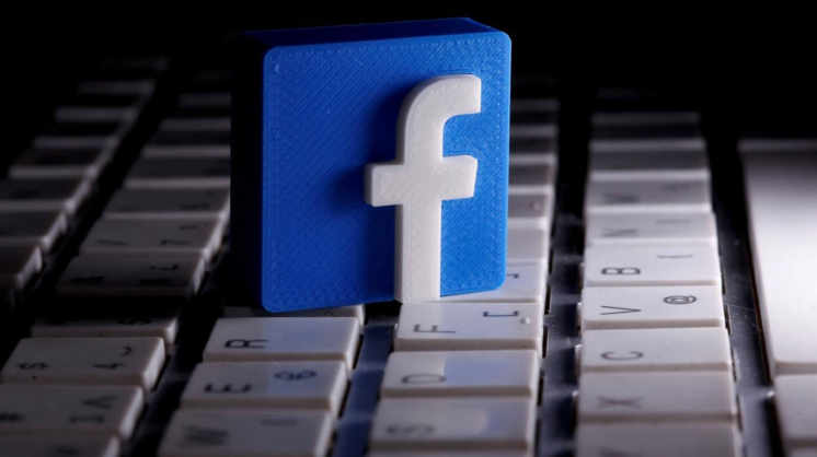 Facebook muestra anuncios discriminatorios a pesar de que prometió eliminarlos