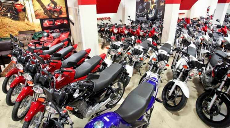 La venta de motos cayó más del 40% en marzo