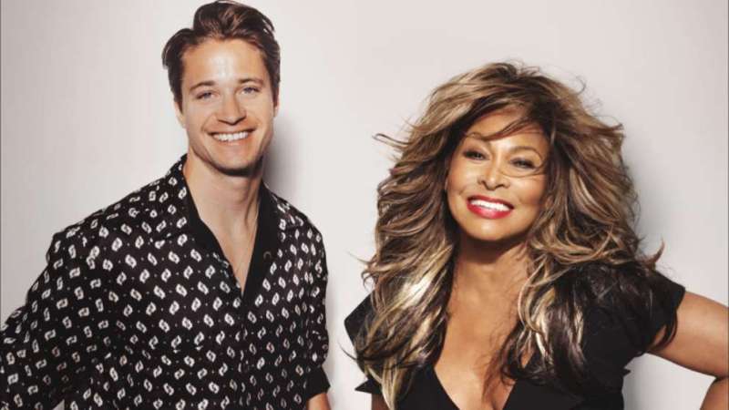 Tina Turner llegó al primer puesto con el remix de “What’s Love Got To Do With It”