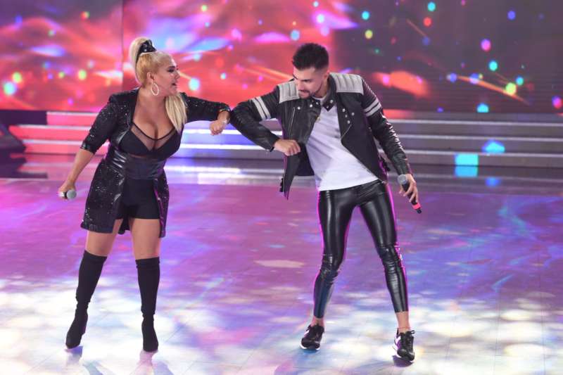 Gladys y Tyago Griffo fallaron justo con el tema La Bomba