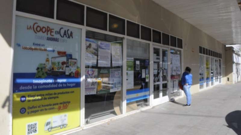 Reabrió la sucursal de la Cooperativa Obrera que había cerrado por un caso de Covid-19