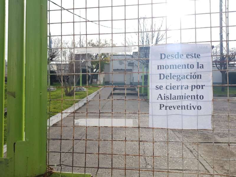 Por casos sospechosos, cierran las delegaciones de Las Villas y Villa Rosas