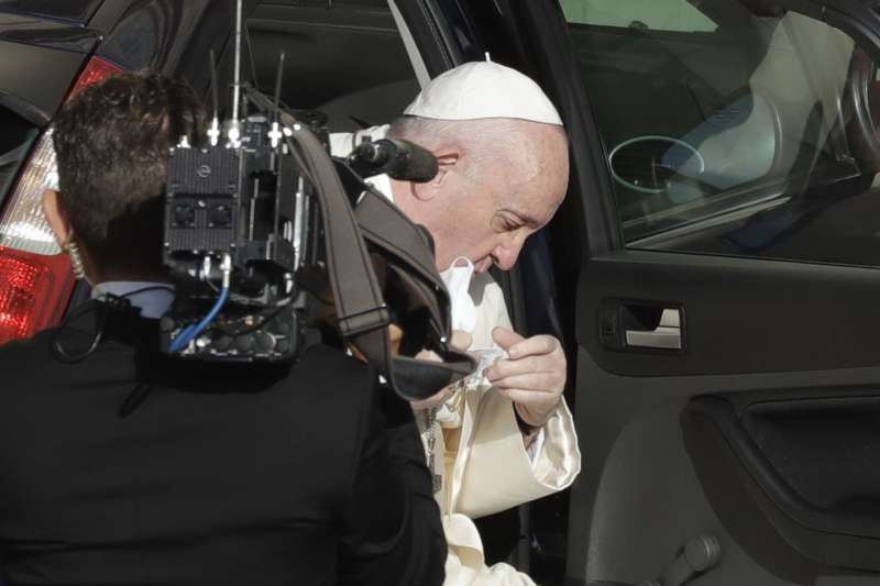 Coronavirus: los 20 mandamientos del Papa Francisco para enfrentar la pandemia