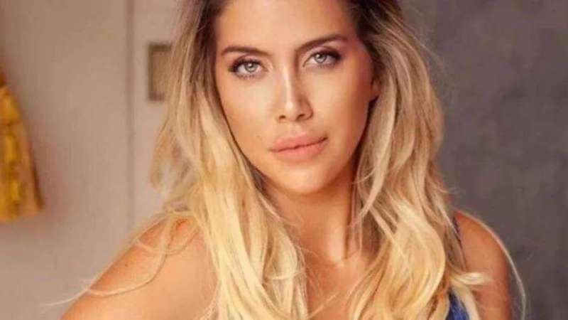 Wanda Nara compartió una foto en bikini y se mostró melancólica por el fin de las vacaciones: “Verano no te vayas”