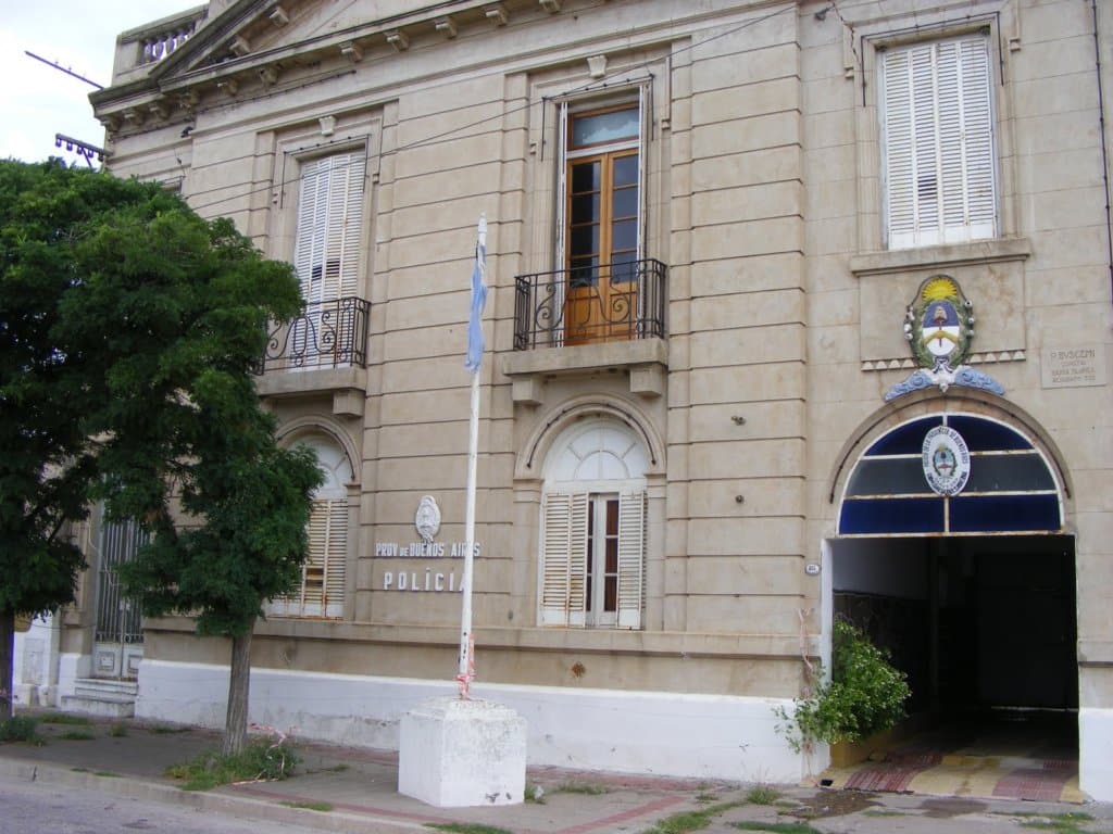 Pigüé: por un policía con Covid, debieron contratar seguridad privada