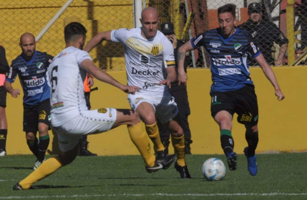 La vuelta del fútbol: Olimpo, Villa Mitre y Sansinena vuelven a competir el 21 de noviembre