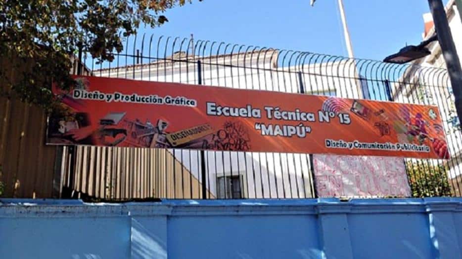En medio de la vuelta a clases presenciales ya hay un caso de coronavirus en una escuela porteña