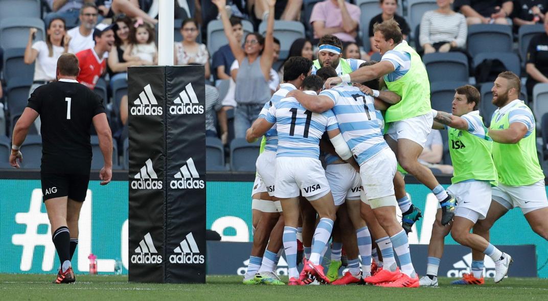 Los Pumas derrotaron por primera vez a los poderosos All Blacks