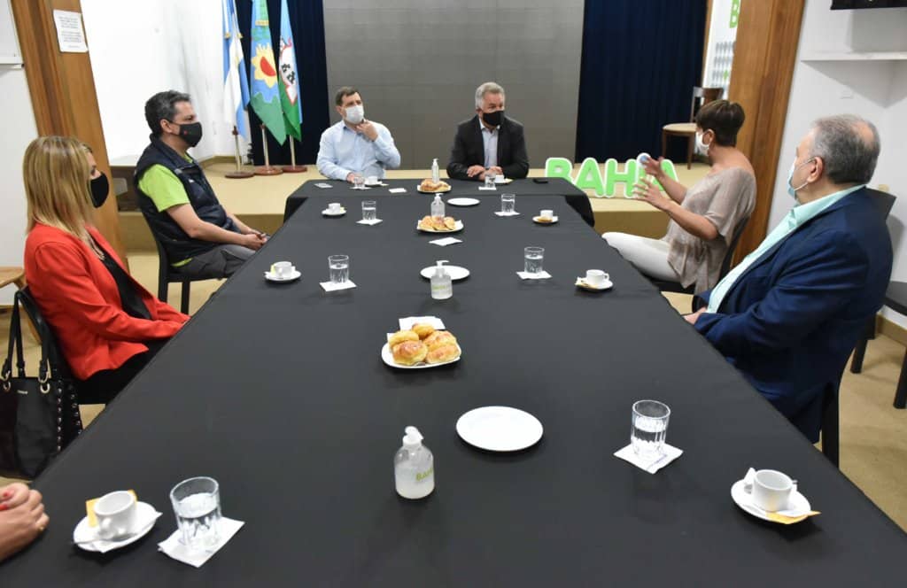 Reconocimiento del intendente a médicas y médicos en su día