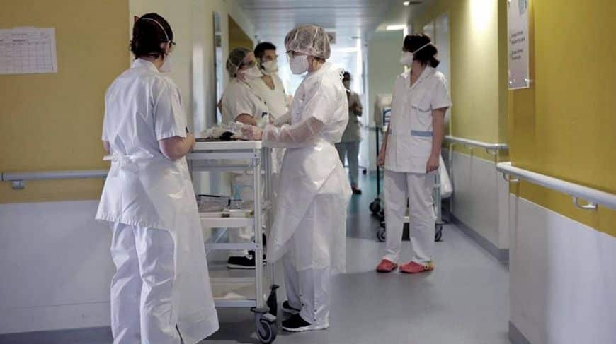 Hospitales al límite: ¿Se puede sumar personal médico?
