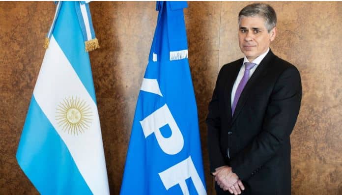El directorio de YPF oficializó la salida de Guillermo Nielsen y nombró a Pablo González como nuevo presidente