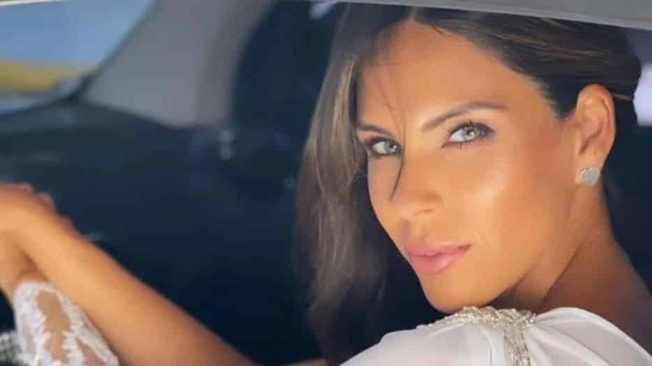 Barby Franco deslumbró en las playas de Pinamar con el bikini del verano: “Extrañaditis aguda”
