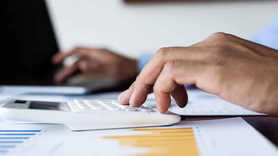 Cambios en Ganancias: se podrá deducir guardería y se eximen los extra por ropa
