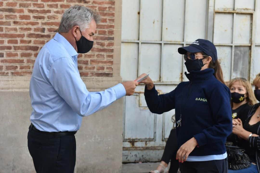 8M: saludo y reconocimiento del intente por el Día de la Mujer