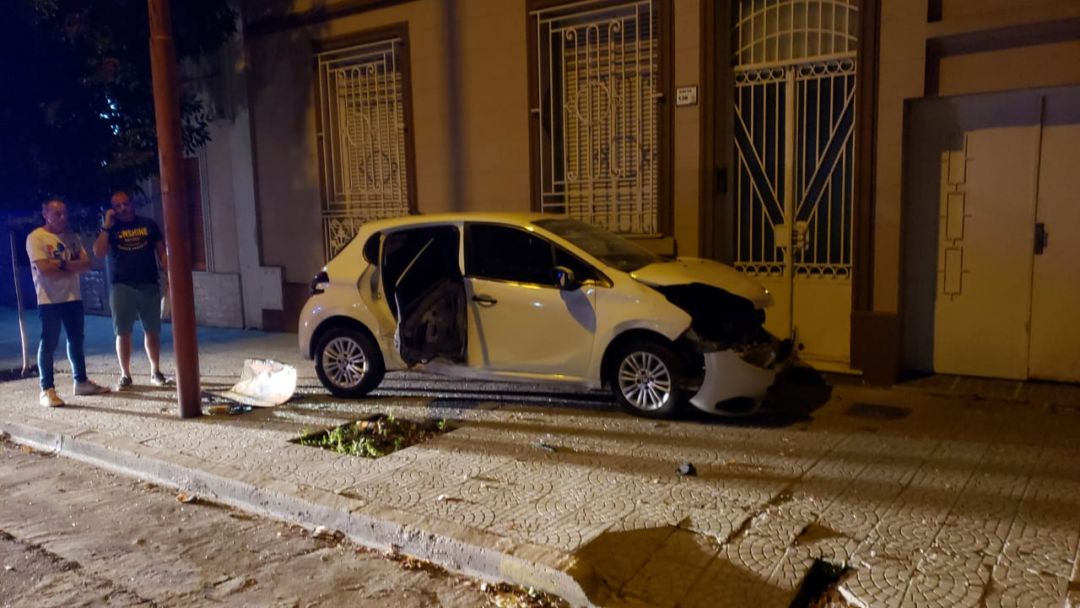 Funcionario municipal chocó y se negó a hacer test de alcoholemia