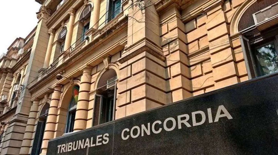 Entre Ríos: una menor víctima de explotación sexual denunció como cliente a su defensor oficial
