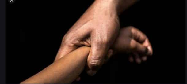 Juicio a un abuelo por presunto abuso sexual a su nieto