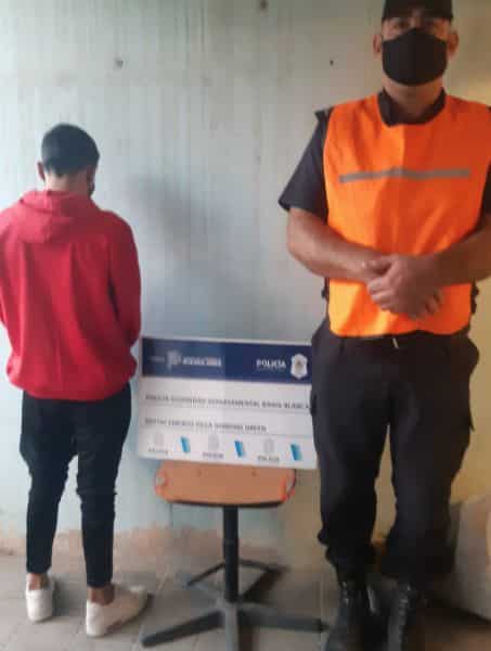 Adolescente le robó a su abuelo $56.000