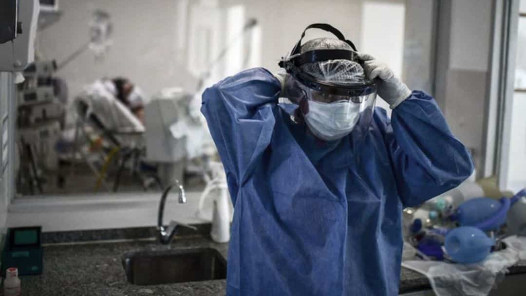 Abonan la primera cuota del bono para 725 mil trabajadores de la salud de todo el país