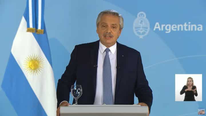 Alberto Fernández: “Los distritos con clases presenciales están jugando con fuego y el fuego va a quemar a la gente”