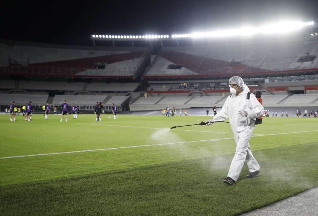 Alberto Fernández pidió “protocolos más estrictos” para garantizar la Copa América y habló del “caso River”