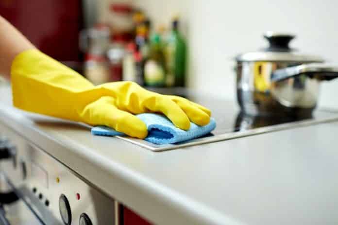 Aumento para trabajadoras de casas particulares