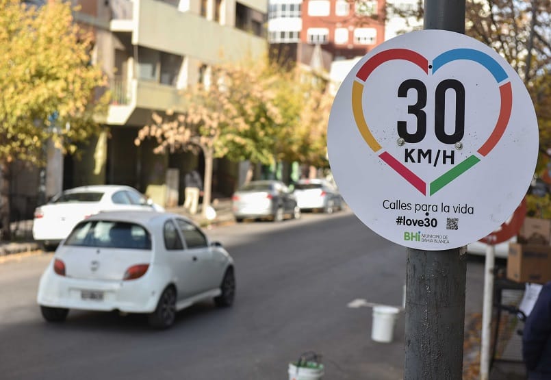 A partir de hoy, la velocidad máxima será de 30 km/h en el microcentro bahiense