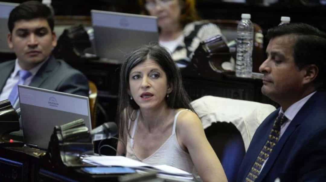 Una diputada oficialista defendió el aumento del 40% a los empleados del Congreso: “Tenemos el salario más bajo de la región”