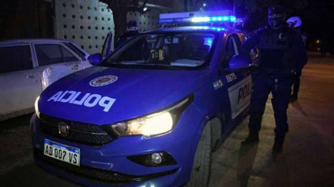Horror en Córdoba: una chica de 15 años fue a la comisaría a denunciar a su padre por abuso sexual y la violó un policía