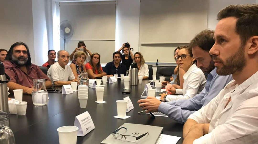 Docentes bonaerenses reclaman la reapertura de la paritaria por la fuerte suba inflacionaria