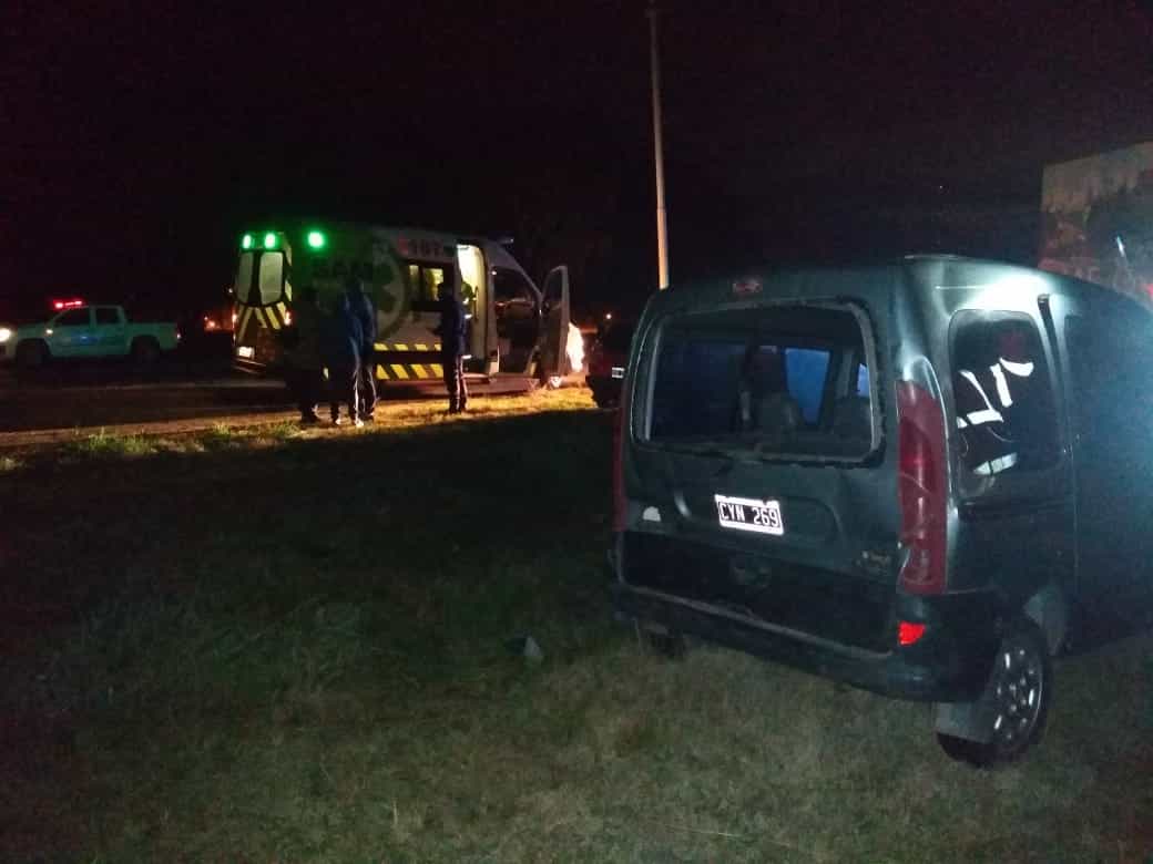 Un camión chocó de atrás un utilitario